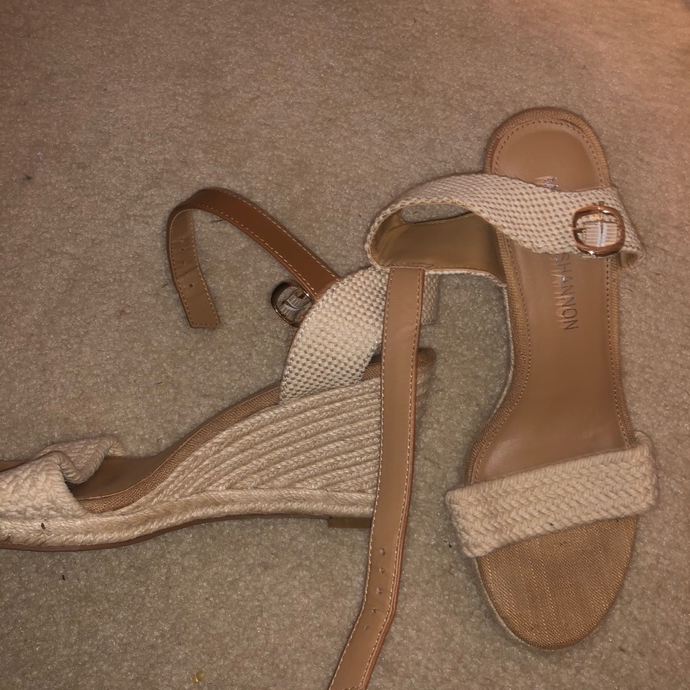 WEDGE SANDALS